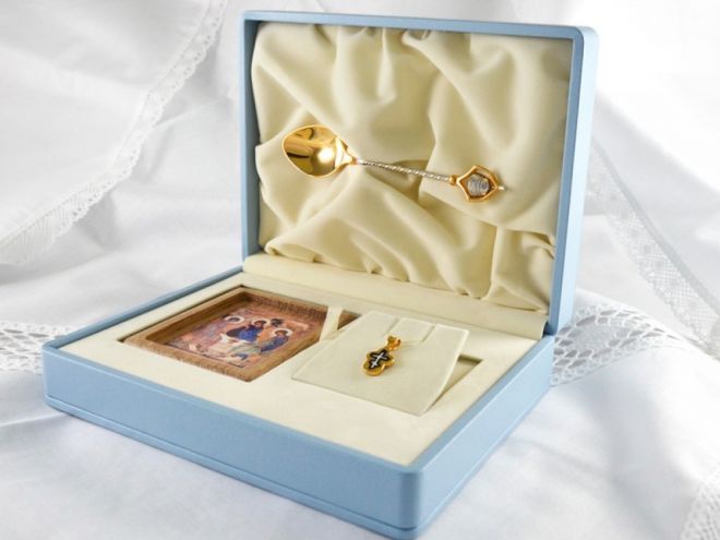 Подарки новорожденному на крестины Подарки новорожденному на крестины