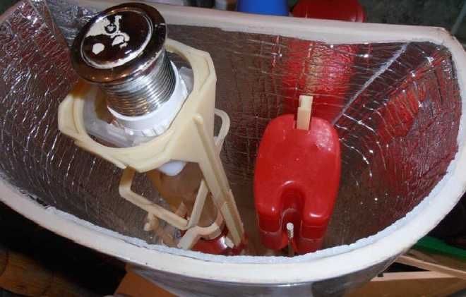 почему потеет бачок унитаза почему потеет бачок унитаза