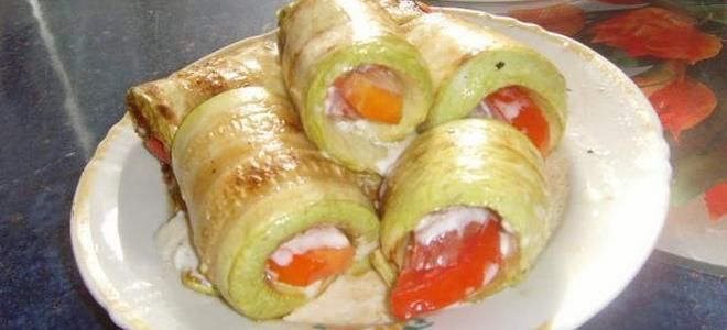 рулетики из кабачков с колбасой рулетики из кабачков с колбасой