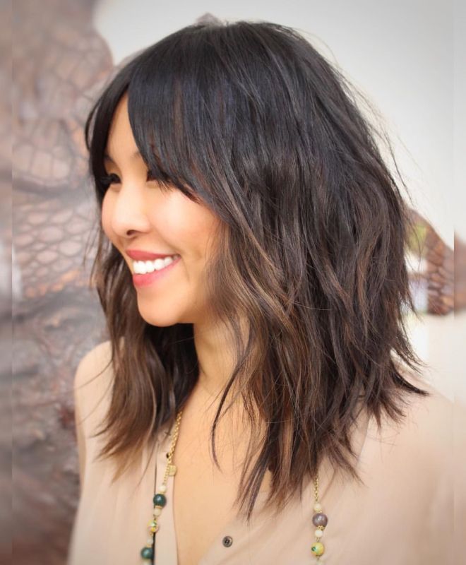 Рваное каре на длинные волосы раз Рваное каре на длинные волосы раз