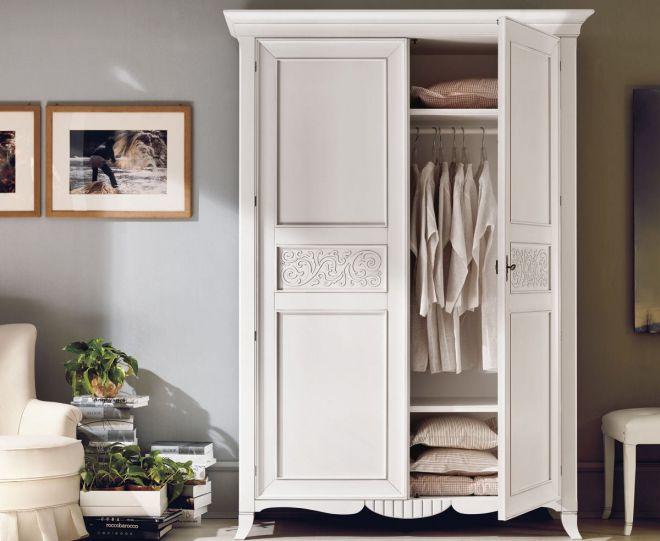 Классические платяные шкафы Классические платяные шкафы