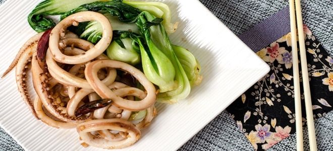 С чем едят кальмары вареные С чем едят кальмары вареные