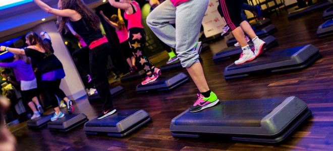 танец зумба в воде танец зумба в воде