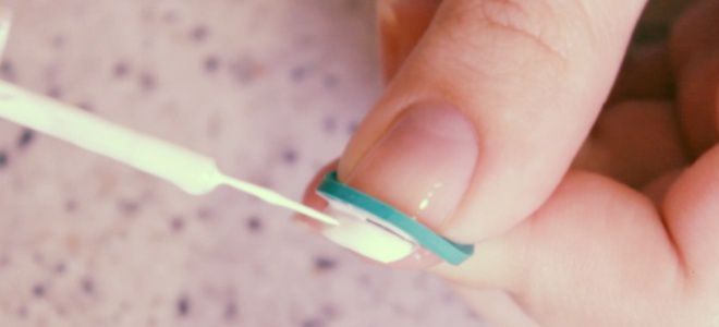 Как сделать линию улыбки на ногтях красивой Как сделать линию улыбки на ногтях красивой