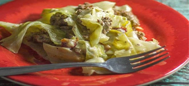 ленивые голубцы в сметанном соусе ленивые голубцы в сметанном соусе