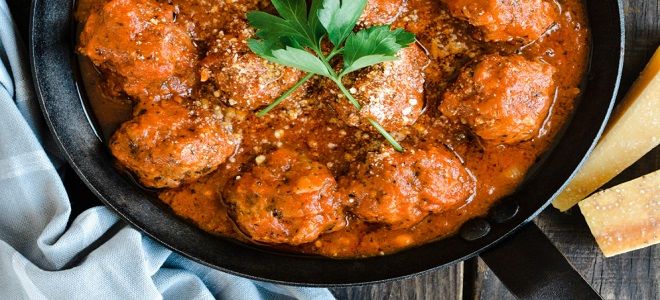 тефтели в сливочно томатном соусе тефтели в сливочно томатном соусе