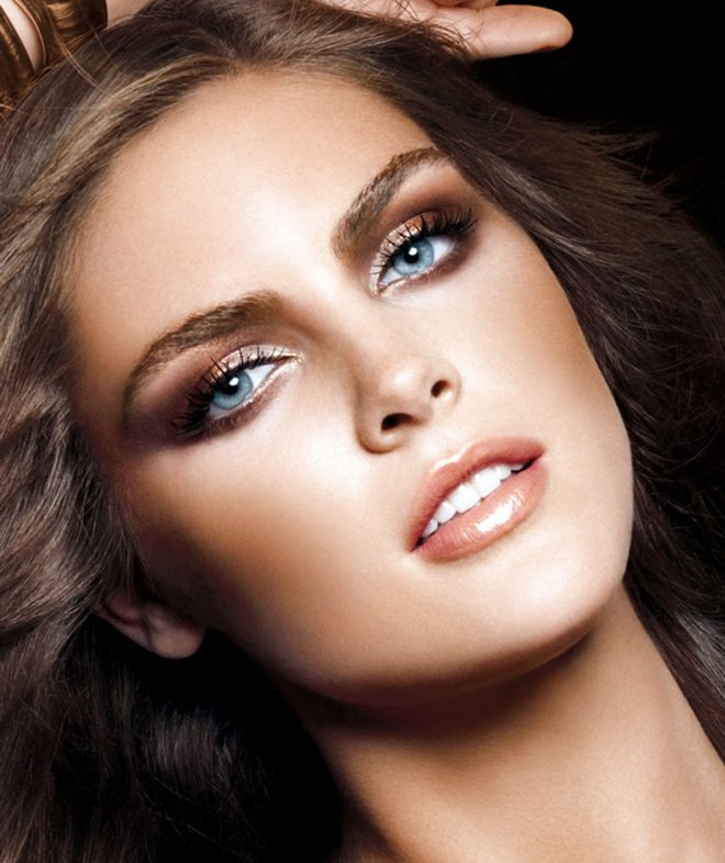 Макияж для брюнеток с голубыми глазами 1
