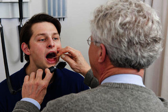 Как устранить абсцесс горла? абсцесс