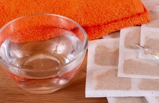 Горчичники ставят на 10-15 минут на основание и заднюю поверхность шеи Домашнее лечение ларингита