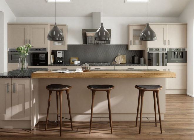 Деревянный барный табурет 1