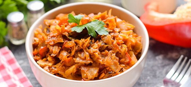 тушеная капуста с сосисками и фасолью тушеная капуста с сосисками и фасолью