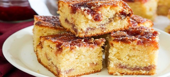 шарлотка с яблочным вареньем в духовке шарлотка с яблочным вареньем в духовке