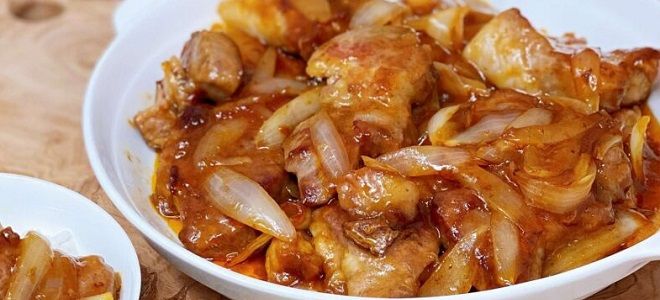 свинина на сковороде с маринованным луком свинина на сковороде с маринованным луком