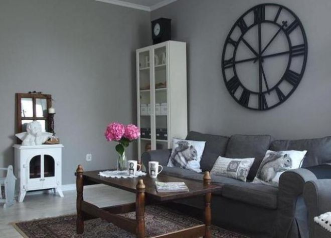 Интерьерные часы с длинными стрелками