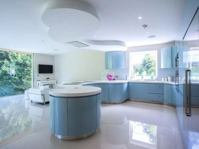 Бело-голубая кухня Бело-голубая кухня