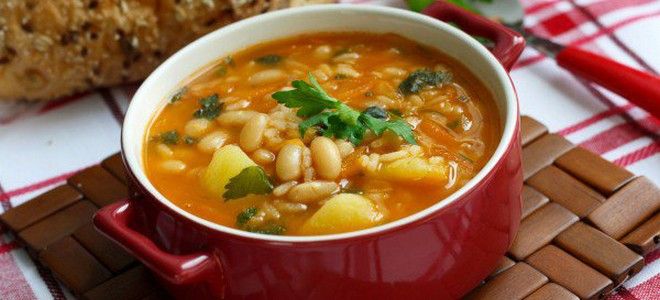 постный суп с рисом и фасолью постный суп с рисом и фасолью