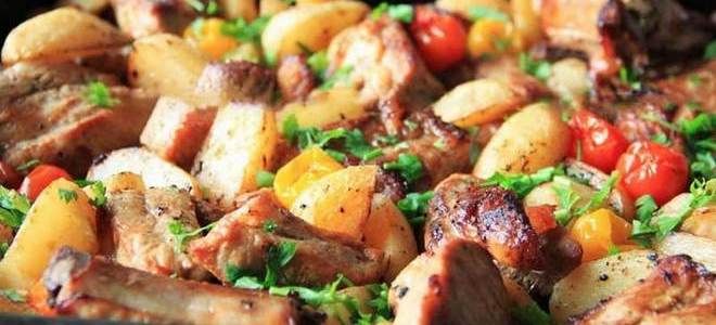 ребра с овощами в духовке ребра с овощами в духовке