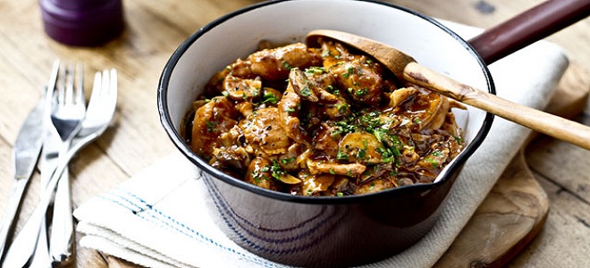 Гуляш из курицы