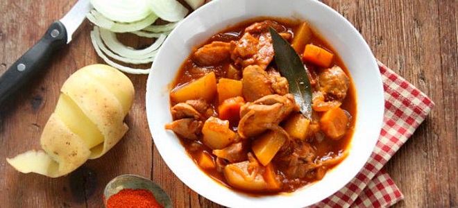 Как приготовить гуляш из курицы