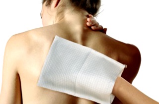 Перед установкой пластыря кожу нужно правильно подготовить Как вылечить кашель с помощью перцового пластыря