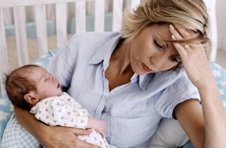 Кормящие мамы очень часто болеют простудными заболеваниями Чем лечить горло при грудном вскармливании