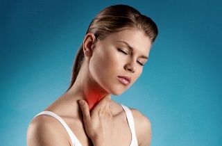 Для начала терапии нужно поставить правильный диагноз Какими лекарствами можно лечить горло во время грудного вскармливания