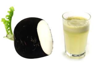 Принимать лекарства из редьки нужно с осторожностью - в целях профилактики не чаще двух раз в неделю Применение лекарства