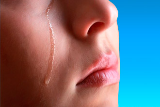 Зуд глаз Слезотечение