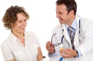 Лекарство от ларингита должен назначать врач Как правильно лечить ларингит