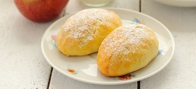 творожные пирожки с яблоками